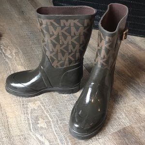Brown Michael Kors rain boots